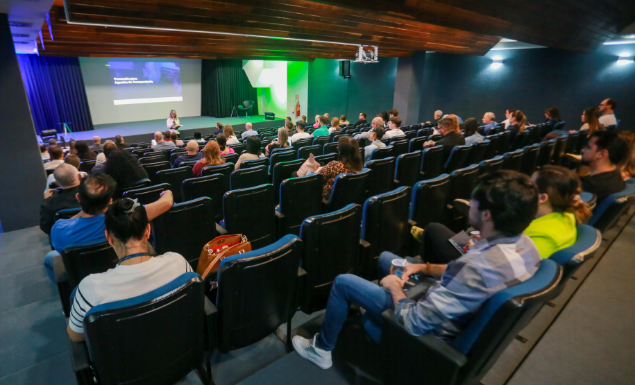 reunião de agentes de transparência, sobre tratamento de informações