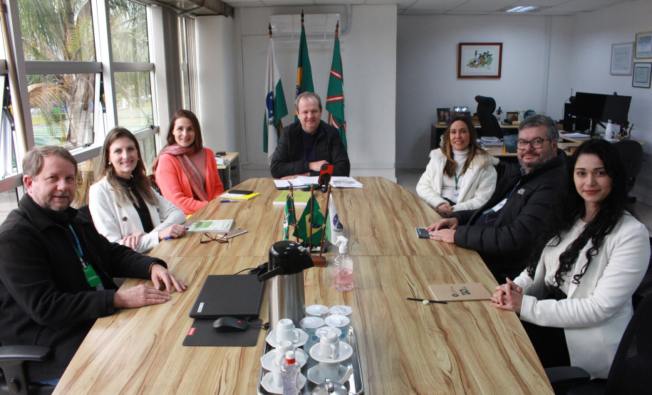 participantes da reunião CGE e Seti conversam sobre o reteste do Programa de Integridade e Compliance