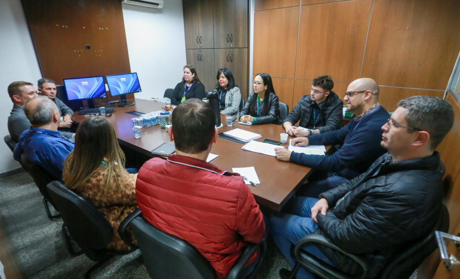novos agentes de ouvidoria reunidos para treinamento