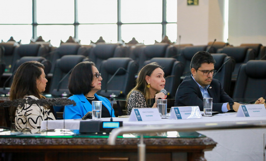 participação da controladora-geral do Estado, Leticia Ferreira da Silva, no II Fórum Internacional de Integridade do TJ PR