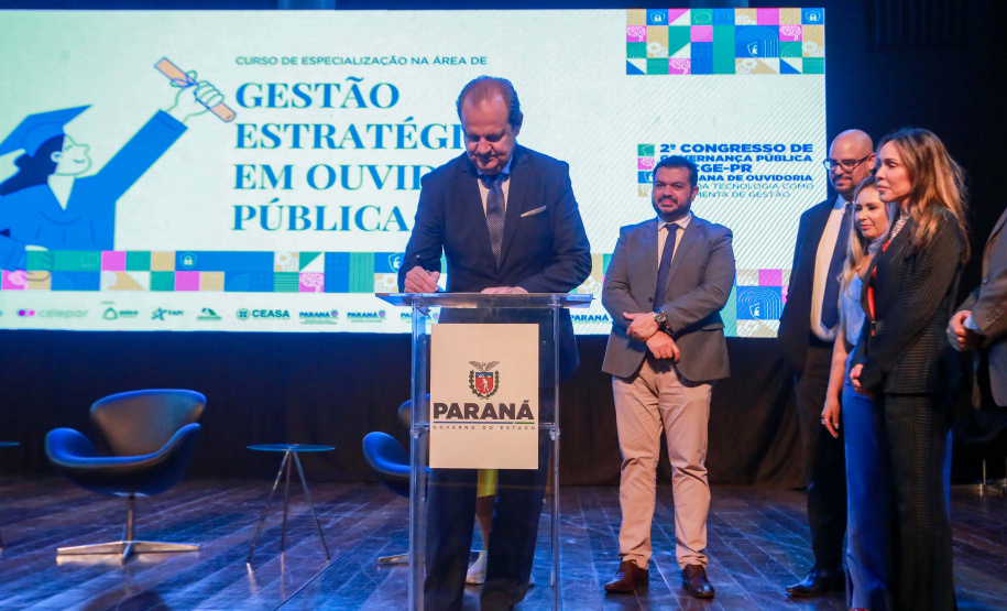 Imagens do auditórios e palestrantes do 2 Congresso de Governança Pública da CGE, no Canal da Música.