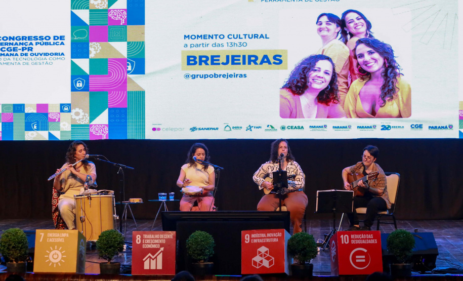 Imagens do auditórios e palestrantes do 2 Congresso de Governança Pública da CGE, no Canal da Música.