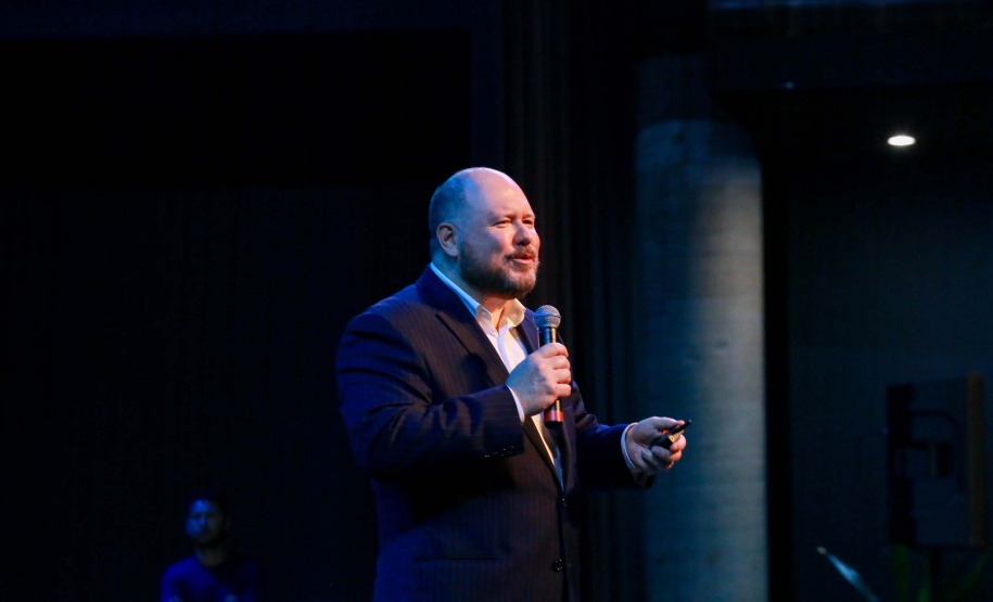 Imagens do auditórios e palestrantes do 2 Congresso de Governança Pública da CGE, no Canal da Música.