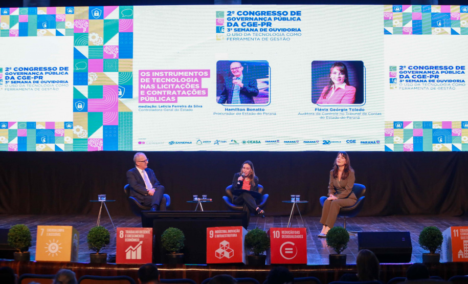 Imagens do auditórios e palestrantes do 2 Congresso de Governança Pública da CGE, no Canal da Música.