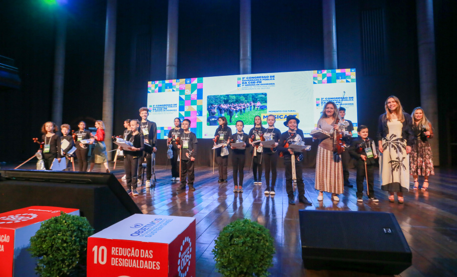 Imagens do segundo dia do 2° Congresso de Governança da CGE-PR, realizado no Canal da Música.