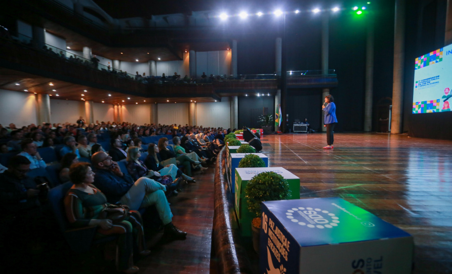 Imagens do segundo dia do 2° Congresso de Governança da CGE-PR, realizado no Canal da Música.