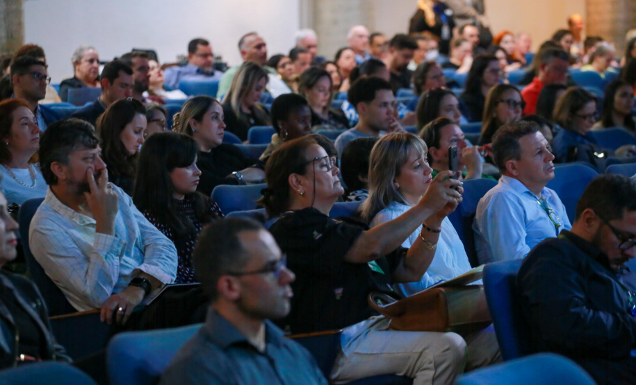 Imagens do segundo dia do 2° Congresso de Governança da CGE-PR, realizado no Canal da Música.