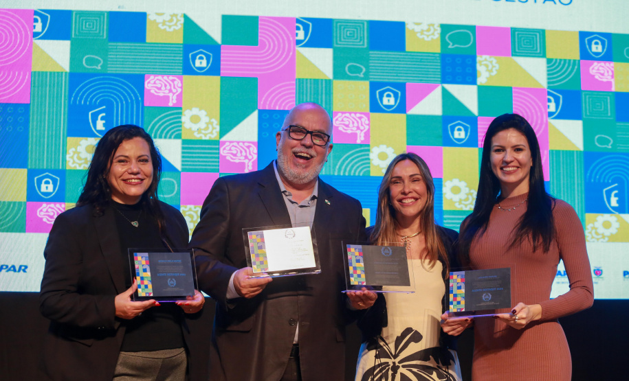 Imagens do segundo dia do 2° Congresso de Governança da CGE-PR, realizado no Canal da Música.