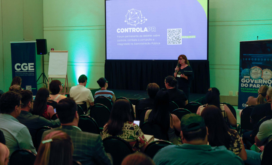 Reunião do controla parana no evento mais cidades