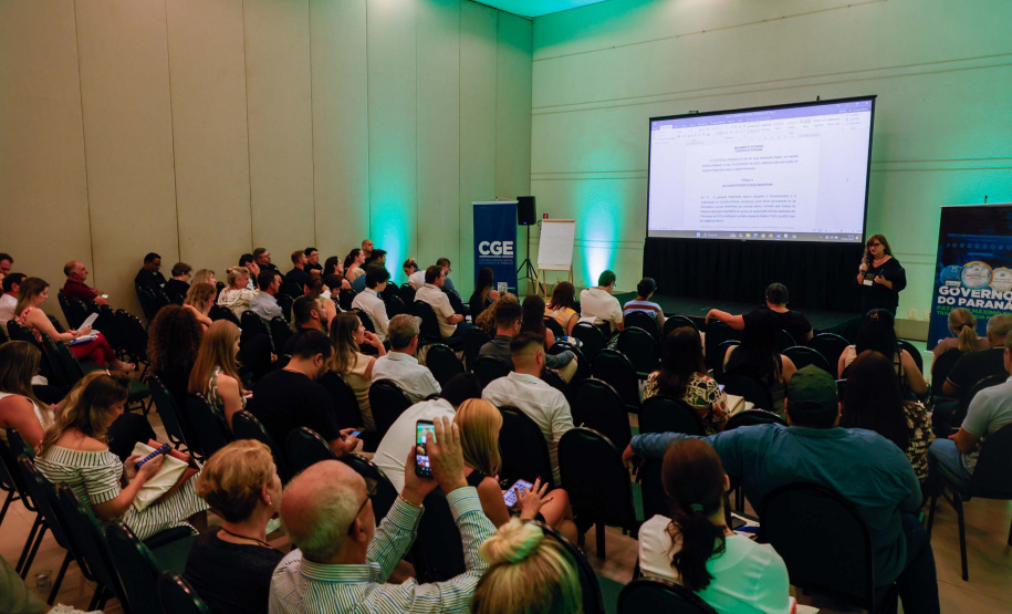 Reunião do controla parana no evento mais cidades