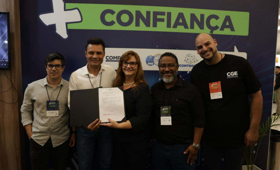 Reunião do controla parana no evento mais cidades