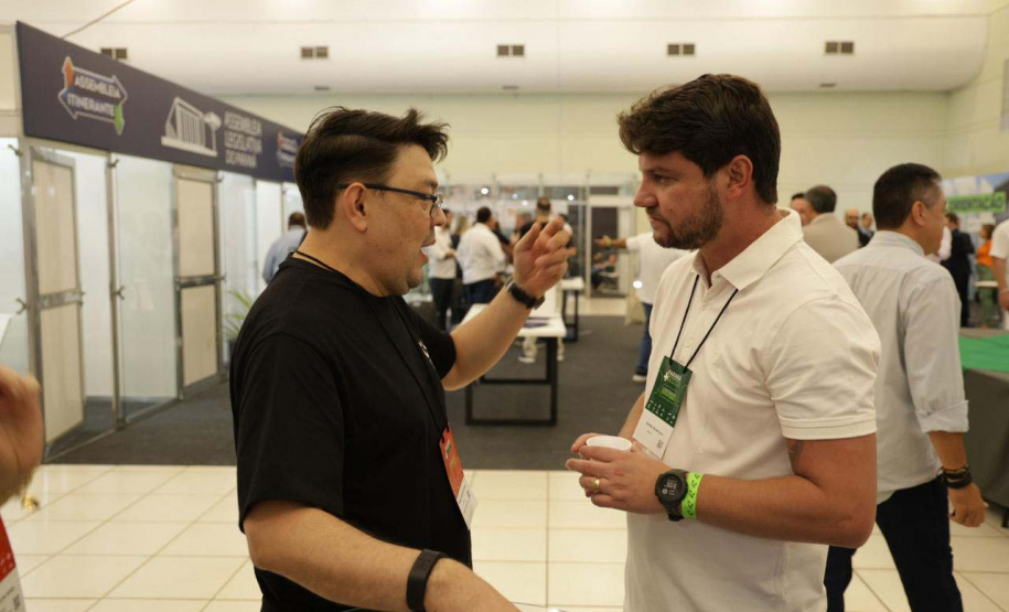 Reunião do controla parana no evento mais cidades