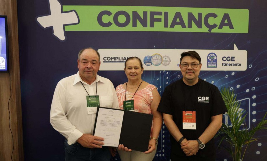 Reunião do controla parana no evento mais cidades