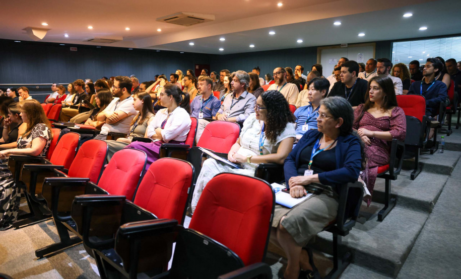 auditório cheio para a palestra de enfrentamento ao assédio