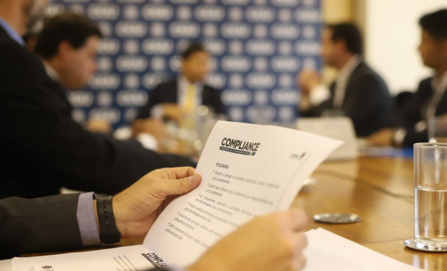 Governador apresenta programa estadual de compliance na CGU